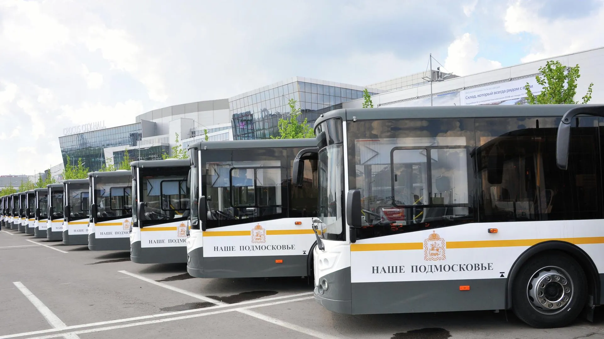 Подольск получил пять новых автобусов по губернаторской программе