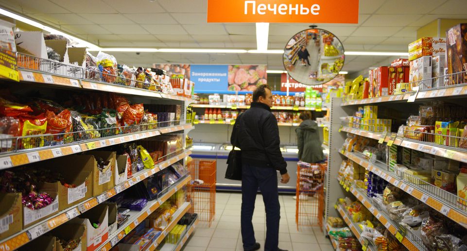 Эксперт Андрианов: инфляция в РФ уверенно движется к двузначным значениям