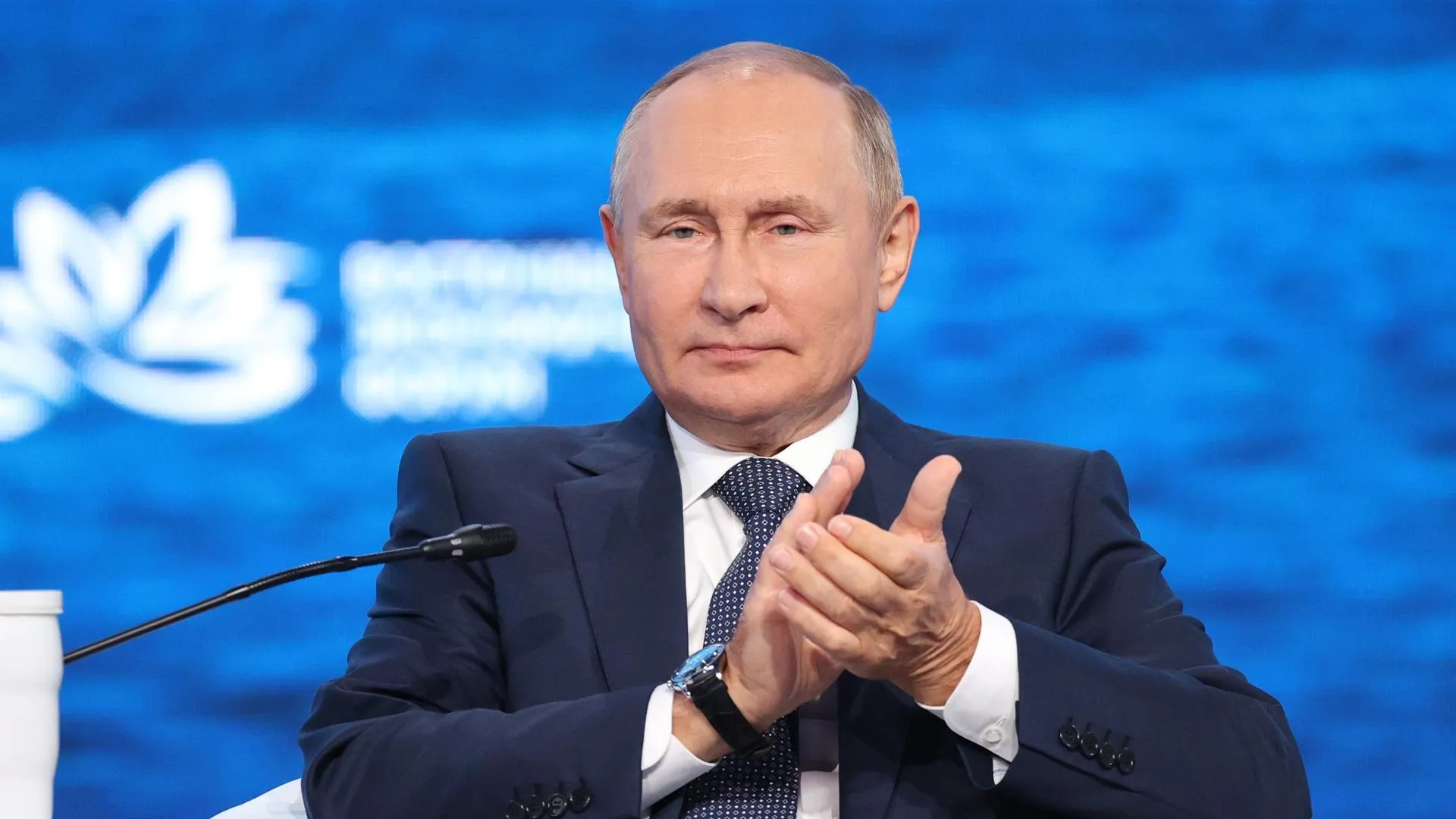 Путин заявил, что Россия смогла защитить сферу добычи сырья в стране