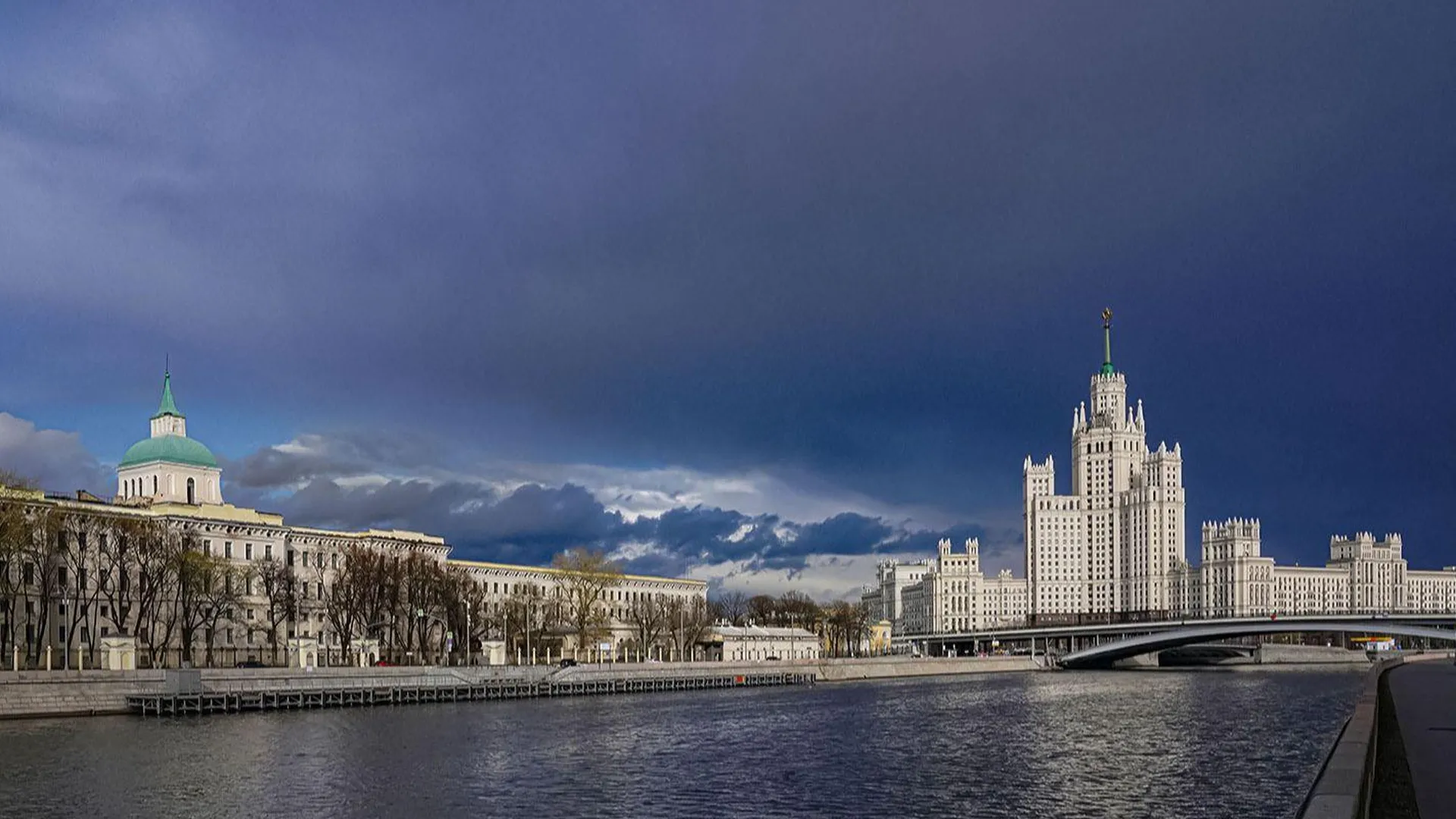 В горслужбах Москвы ввели повышенную готовность из-за ожидающейся непогоды