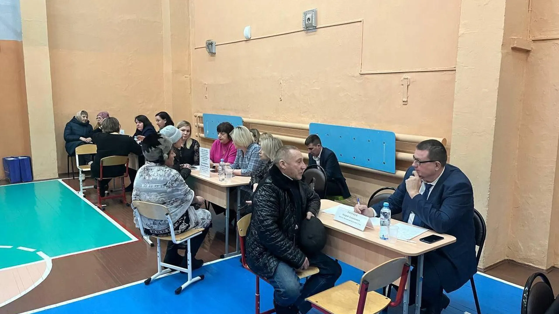 Депутат Мособлдумы Голубев встретился с жителями Ступина в рамках выездной администрации