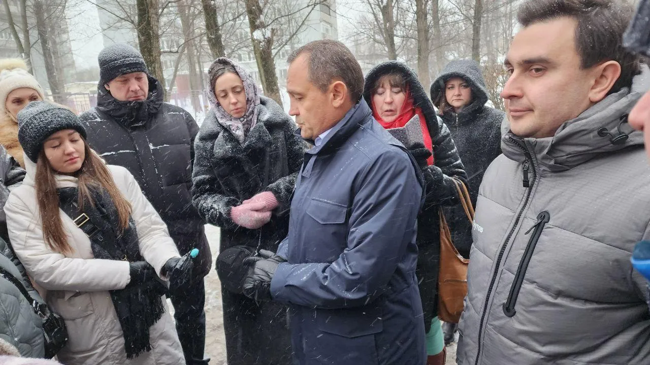 Жители Реутова попросили у руководства города решить вопрос с обслуживанием дома