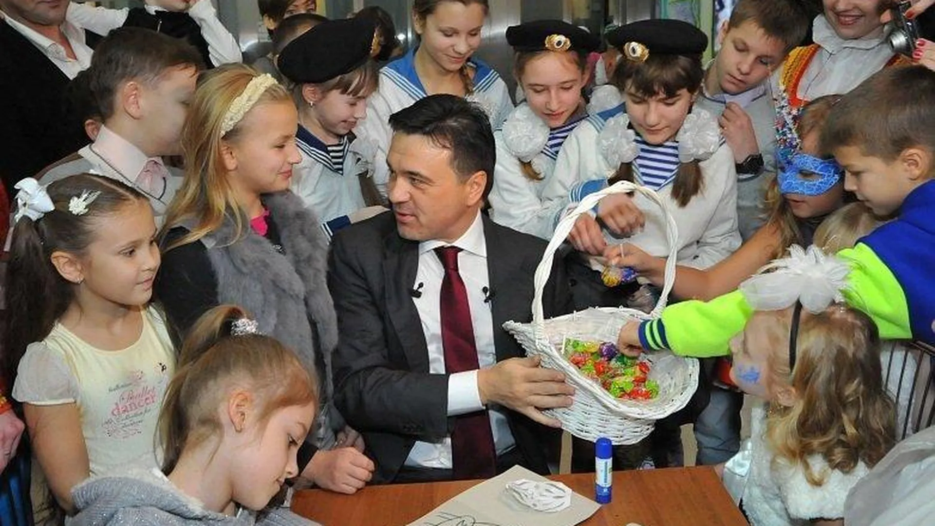 Воробьев поздравил детей Подмосковья с наступающим Новым годом