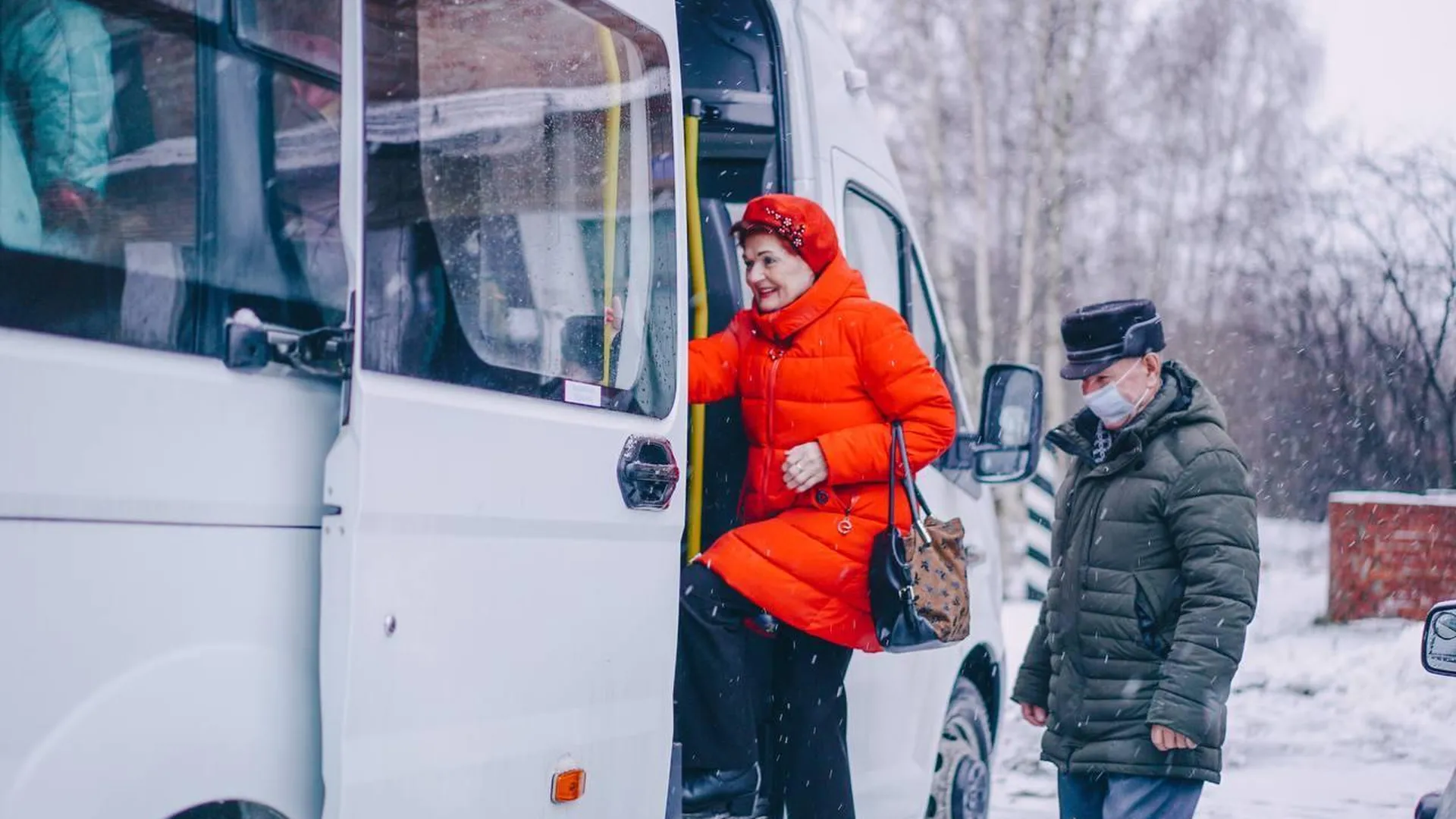 Свыше 700 пенсионеров доставили на диспансеризацию в Орехово‑Зуевском округе