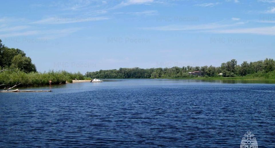 За сутки в 10 российских регионах на водоемах утонули 49 человек, 7 из них дети