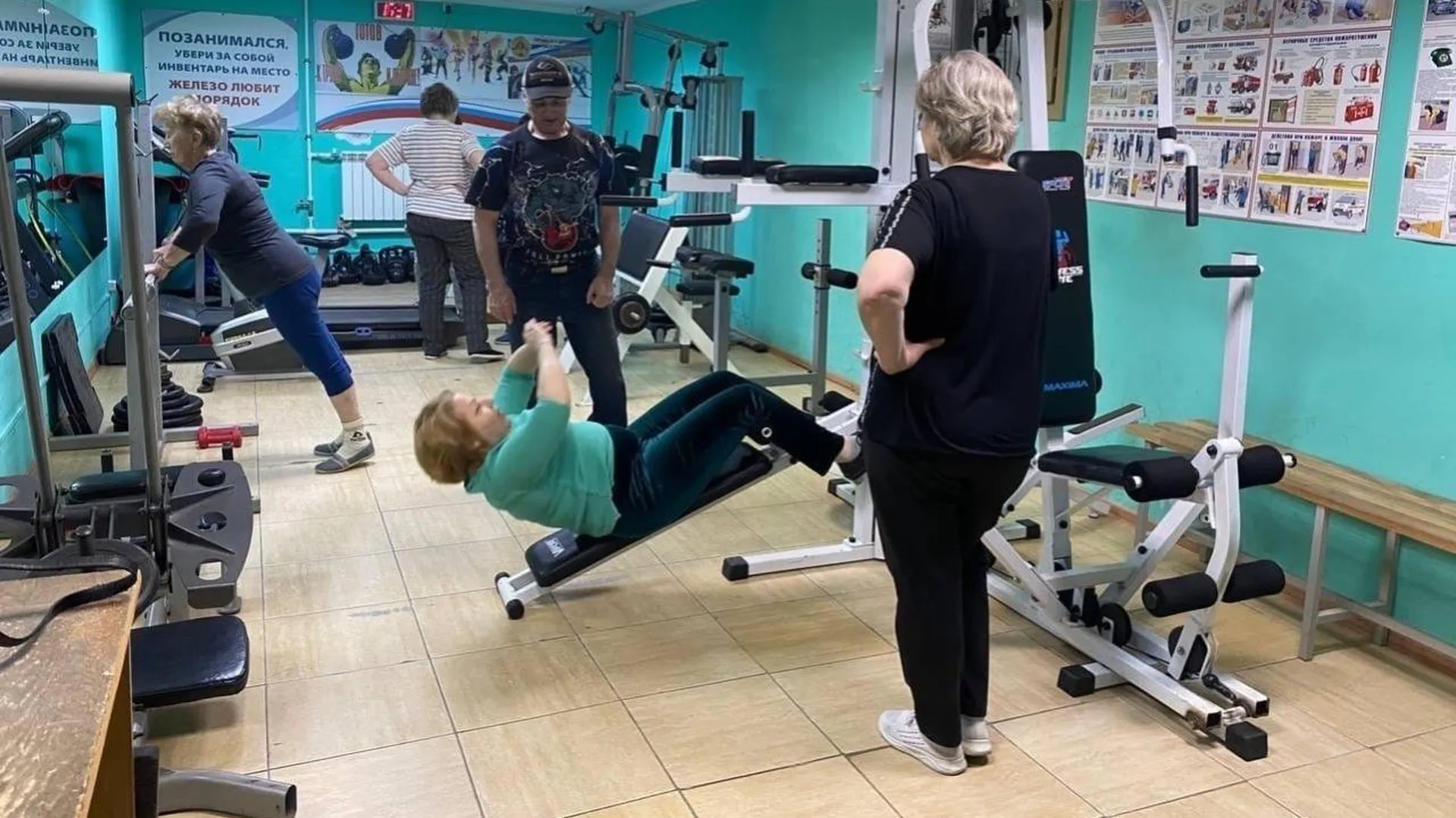 На спортбазе в Щелкове проходят общие спортивные занятия в рамках  «Активного долголетия» | РИАМО