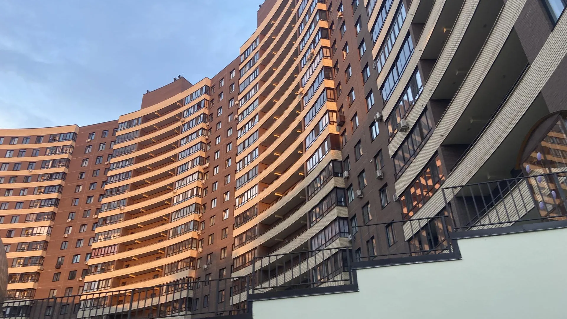 Более 90 компаний Московской области получили лицензии на управление МКД