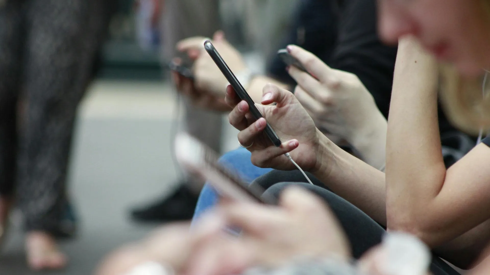 Пользователи мобильного приложения Т-банка снова сообщили о сбое