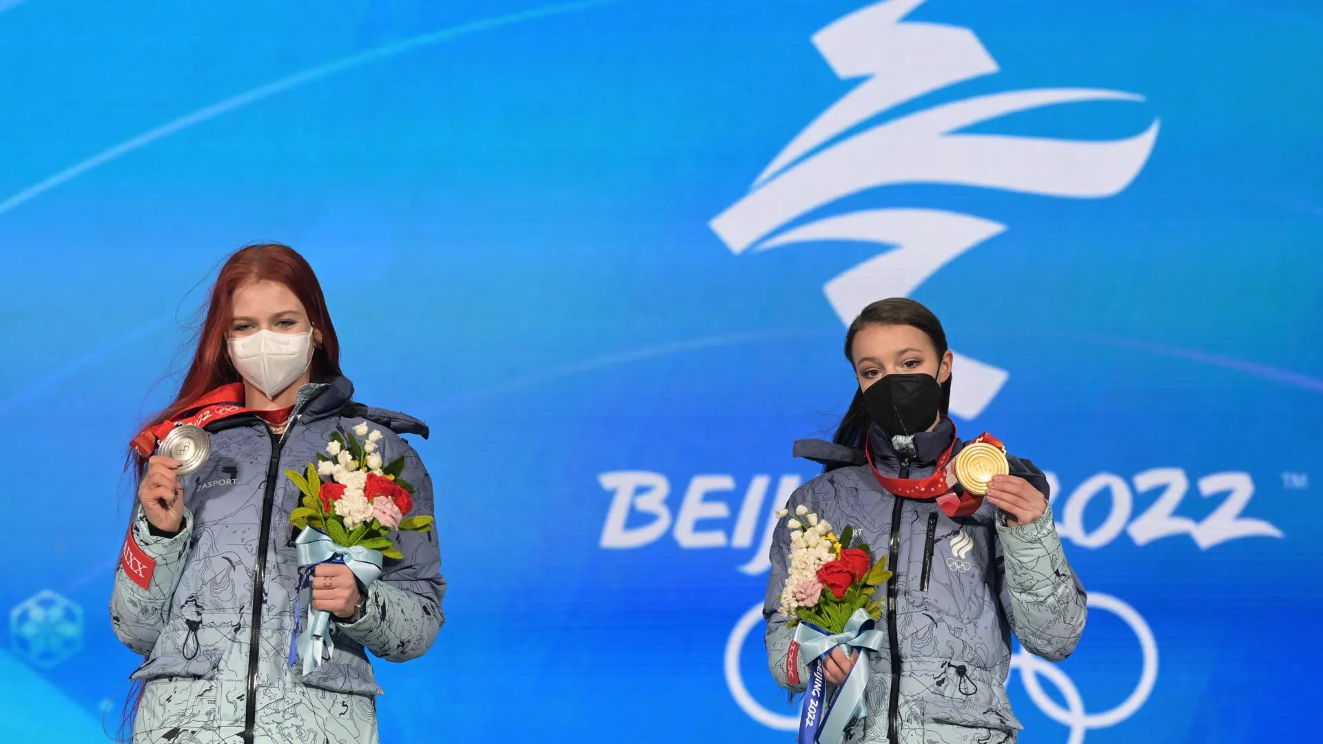 Российским фигуристкам Щербаковой и Трусовой вручили медали