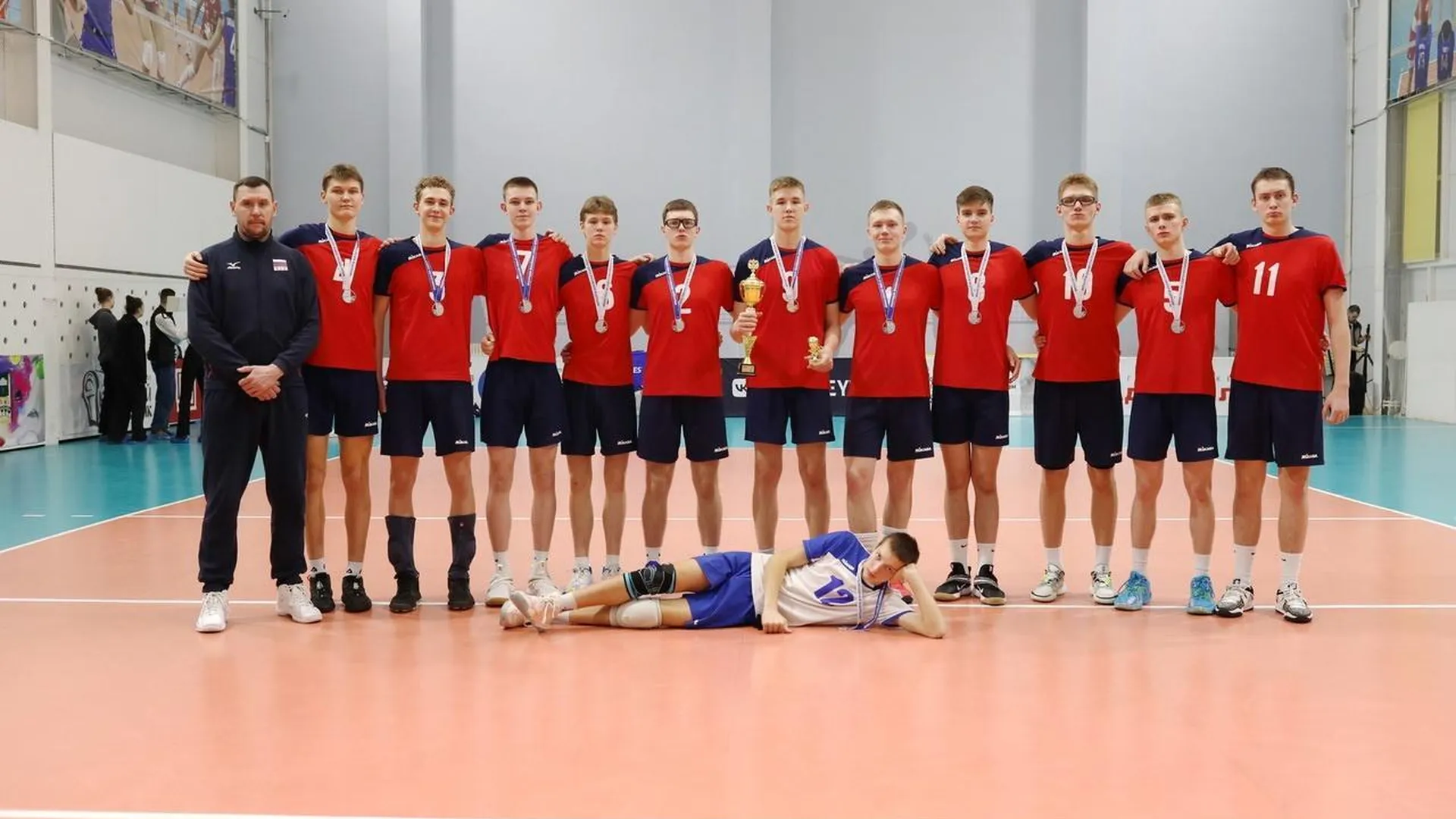 Волейболисты Подмосковья впервые стали серебряными и бронзовыми призерами первенства РФ