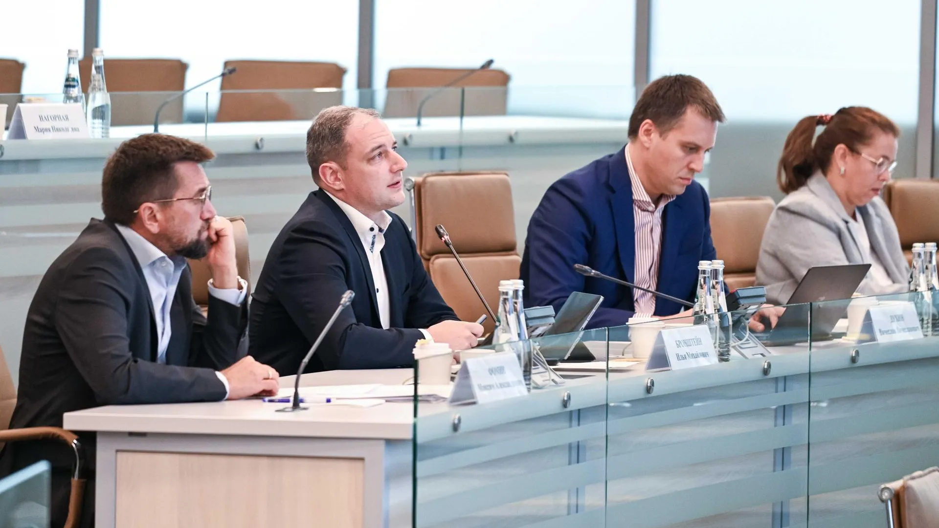 Бронштейн: в 39 новых школах Подмосковья штат учителей укомплектован полностью