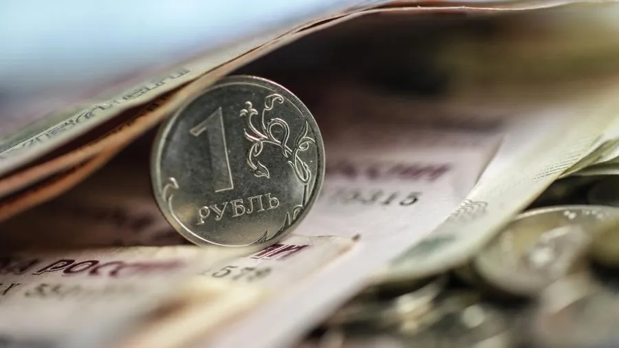 Финансист Задорнов: возвращение валюты в страну поможет укрепить курс рубля