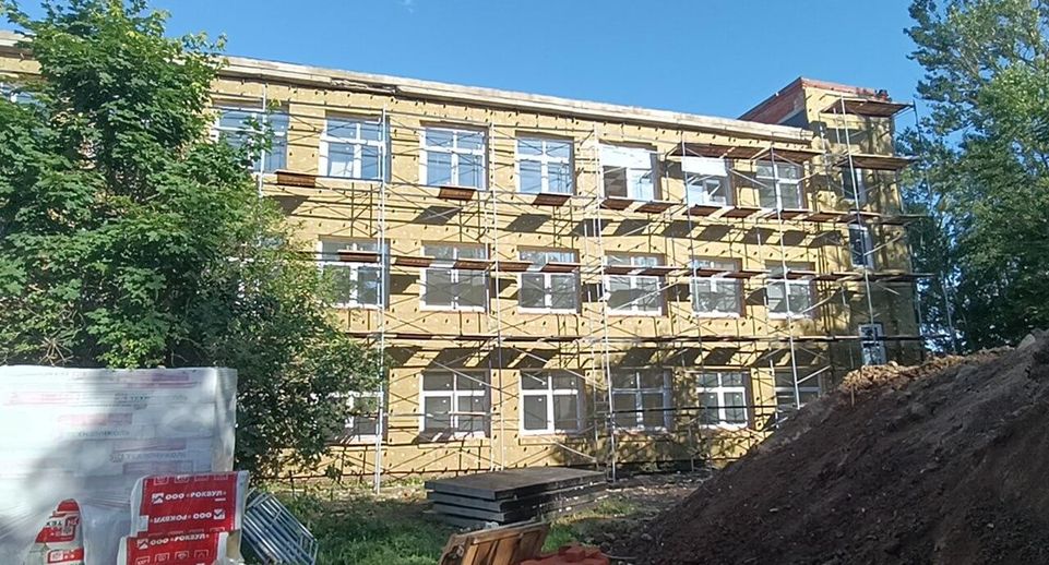 Капремонт здания школы № 11 в округе Пушкинский завершен на 65%