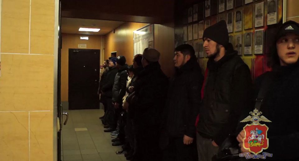 В Электростали выявили 26 иностранцев, нарушивших миграционные правила