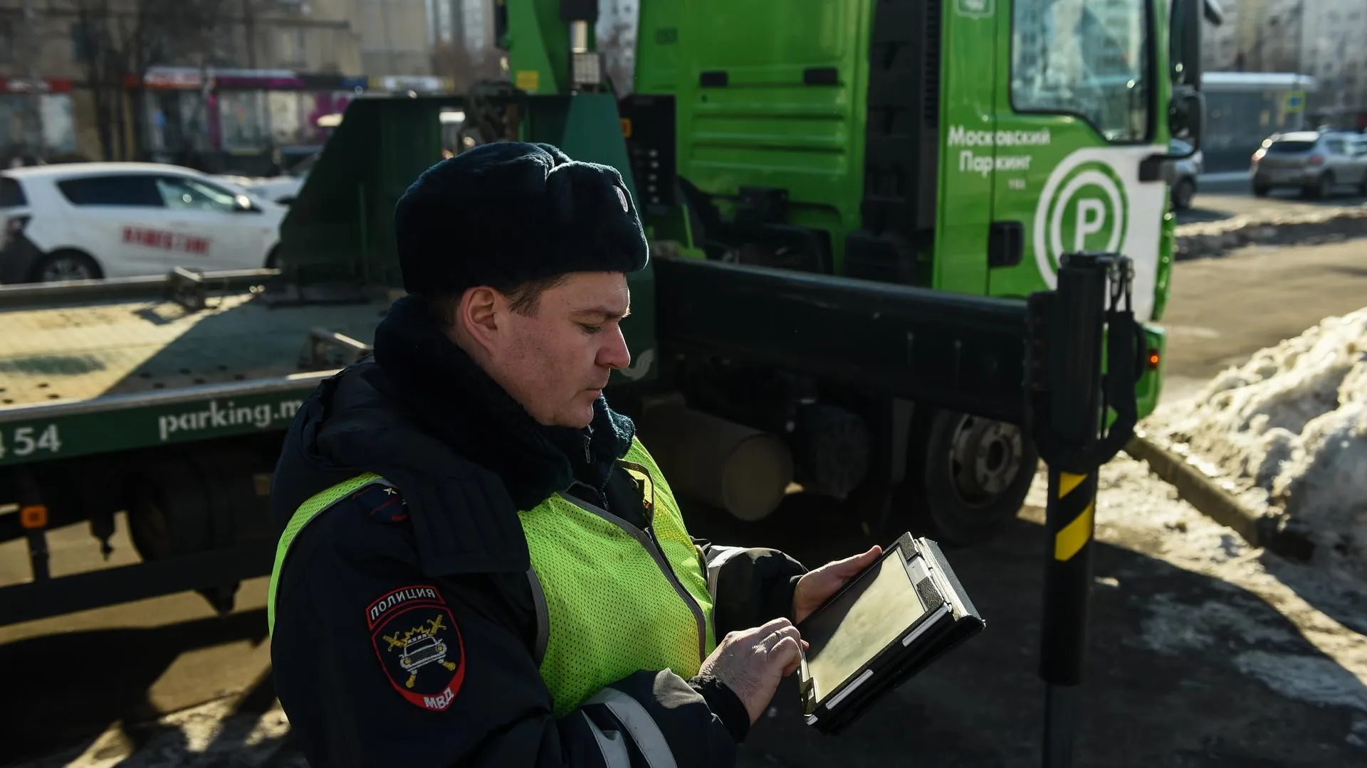 Названо место в Москве, откуда чаще всего эвакуируют неправильно припаркованные авто