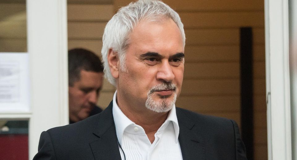 SHOT: Валерий Меладзе тайно вернулся в Россию
