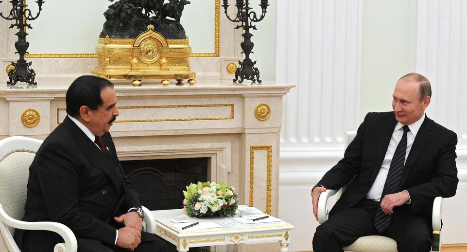 Путин в Кремле начал переговоры с королем Бахрейна