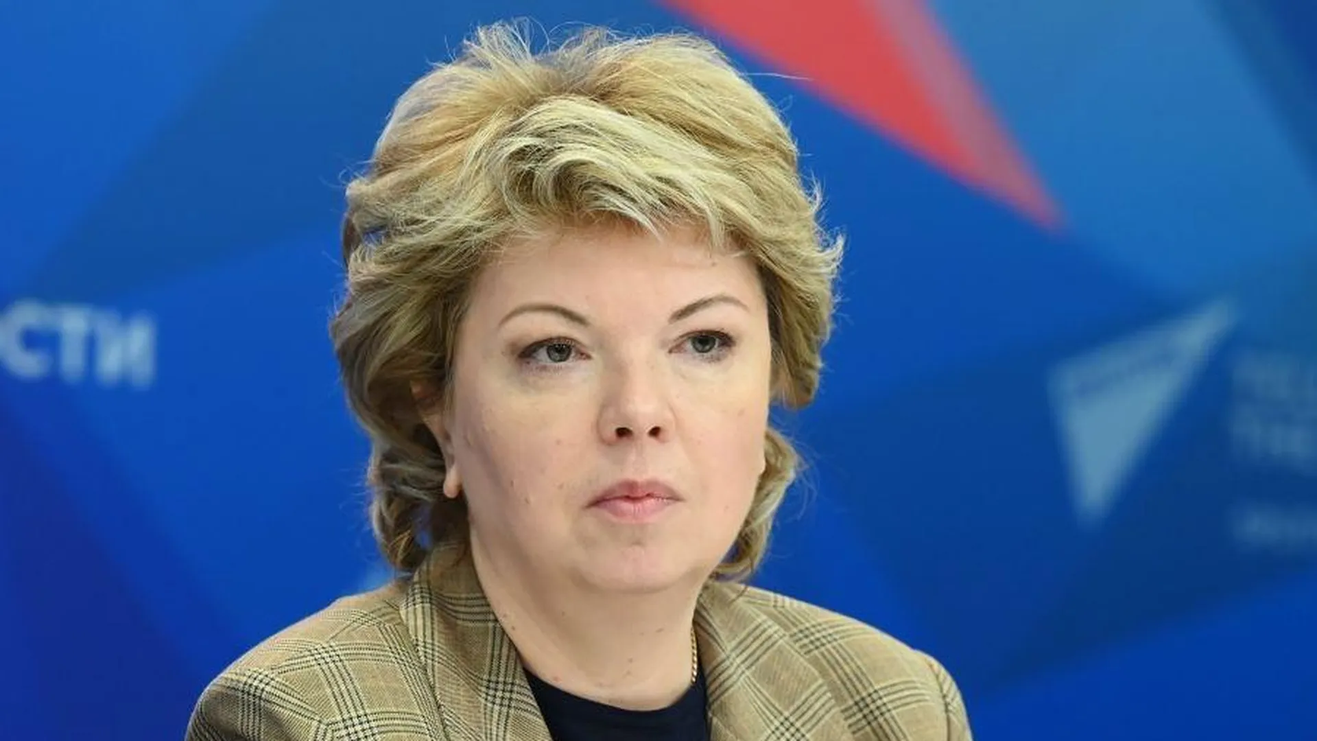 Ямпольская выразила соболезнования в связи со смертью Добронравова