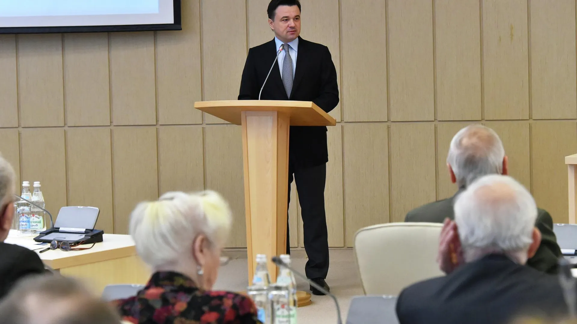 Глава Подмосковья принял участие в заседании регионального совета ветеранов