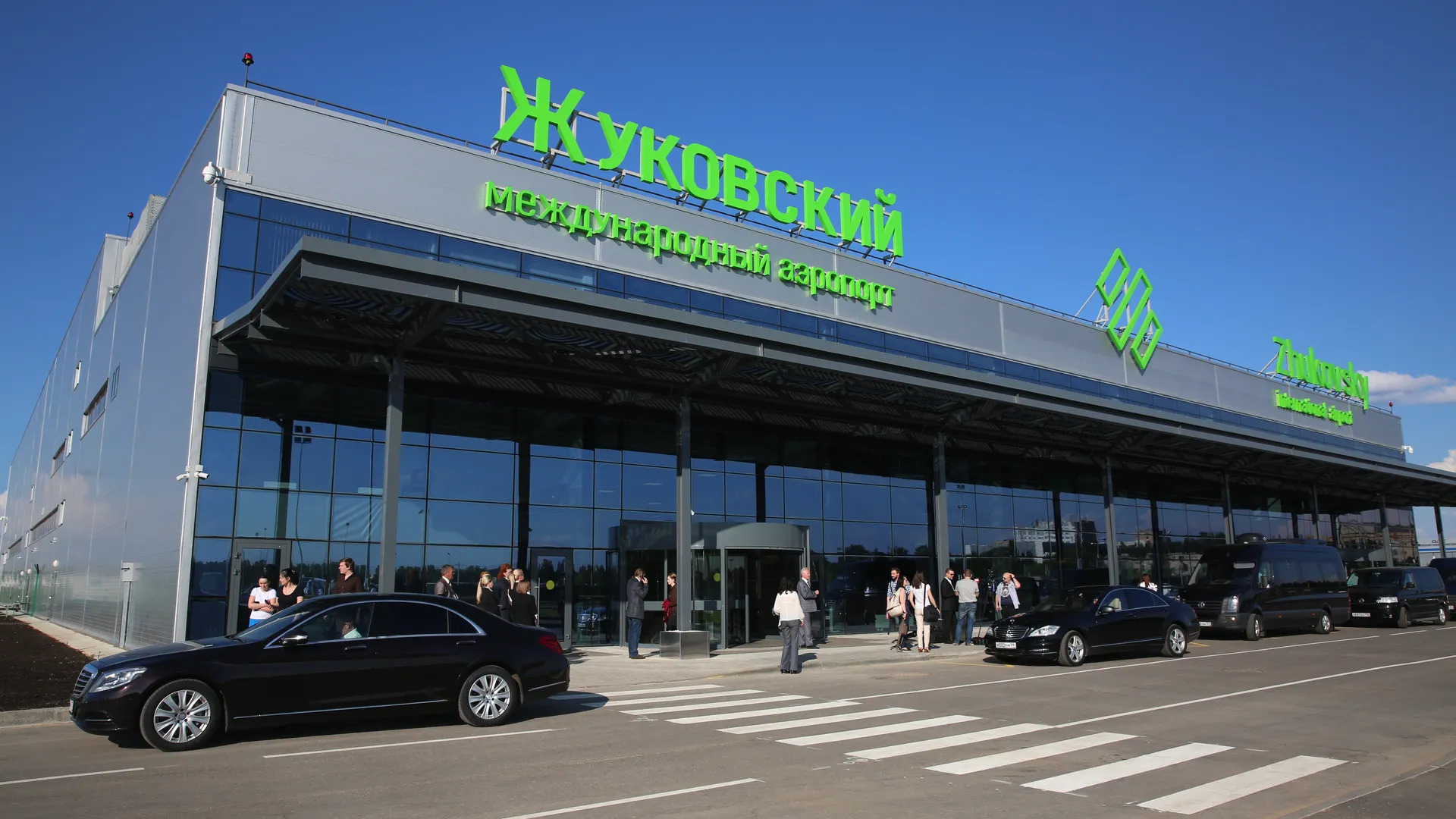 Пассажир через забор пробрался к самолету в аэропорту Жуковский
