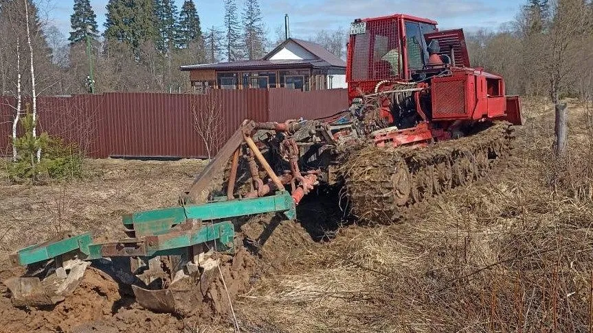 В Можайском городском округе стартовало обустройство противопожарных минполос