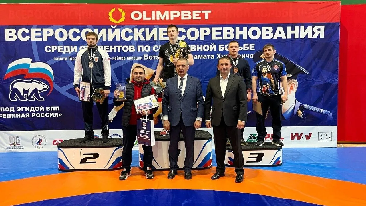 Подмосковная сборная по греко‑римской борьбе заняла первое место на чемпионате России