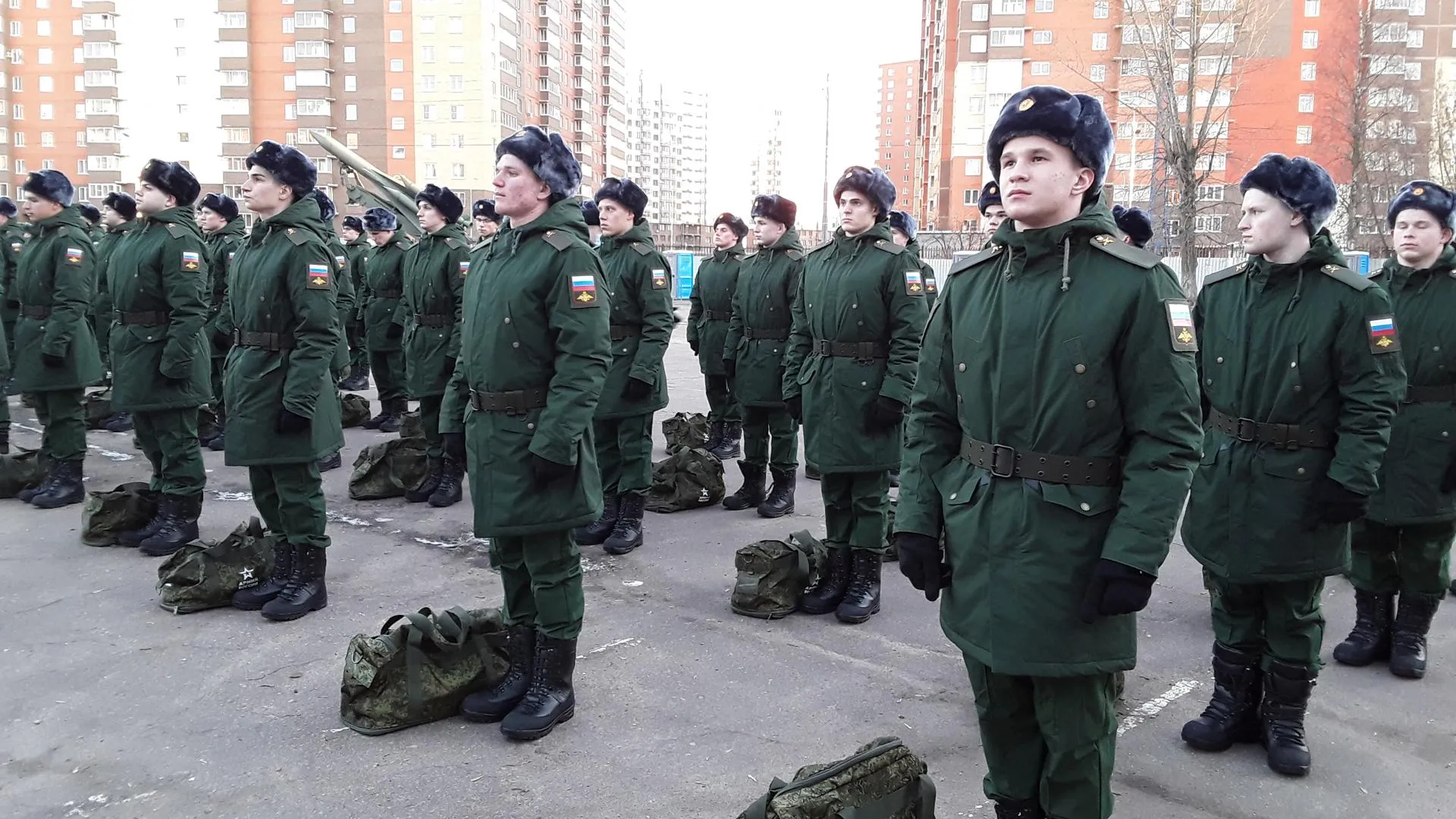 Более 40 спортсменов отправили на службу в спортроту ЦСКА Вооруженных сил РФ в Балашихе