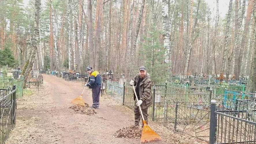 Кладбища Коломны приводят в порядок после зимы