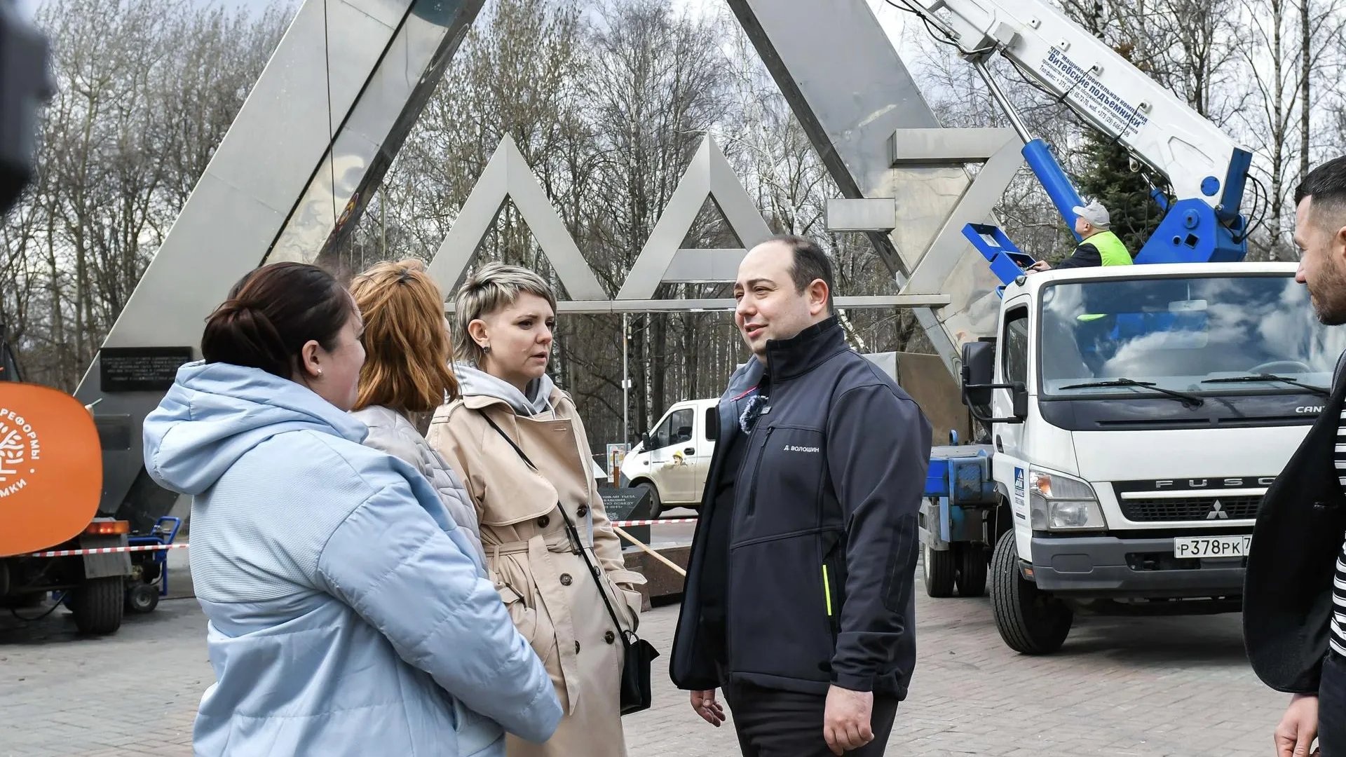 Более 80 памятников и мемориалов в Химках приведут в порядок после зимы |  РИАМО