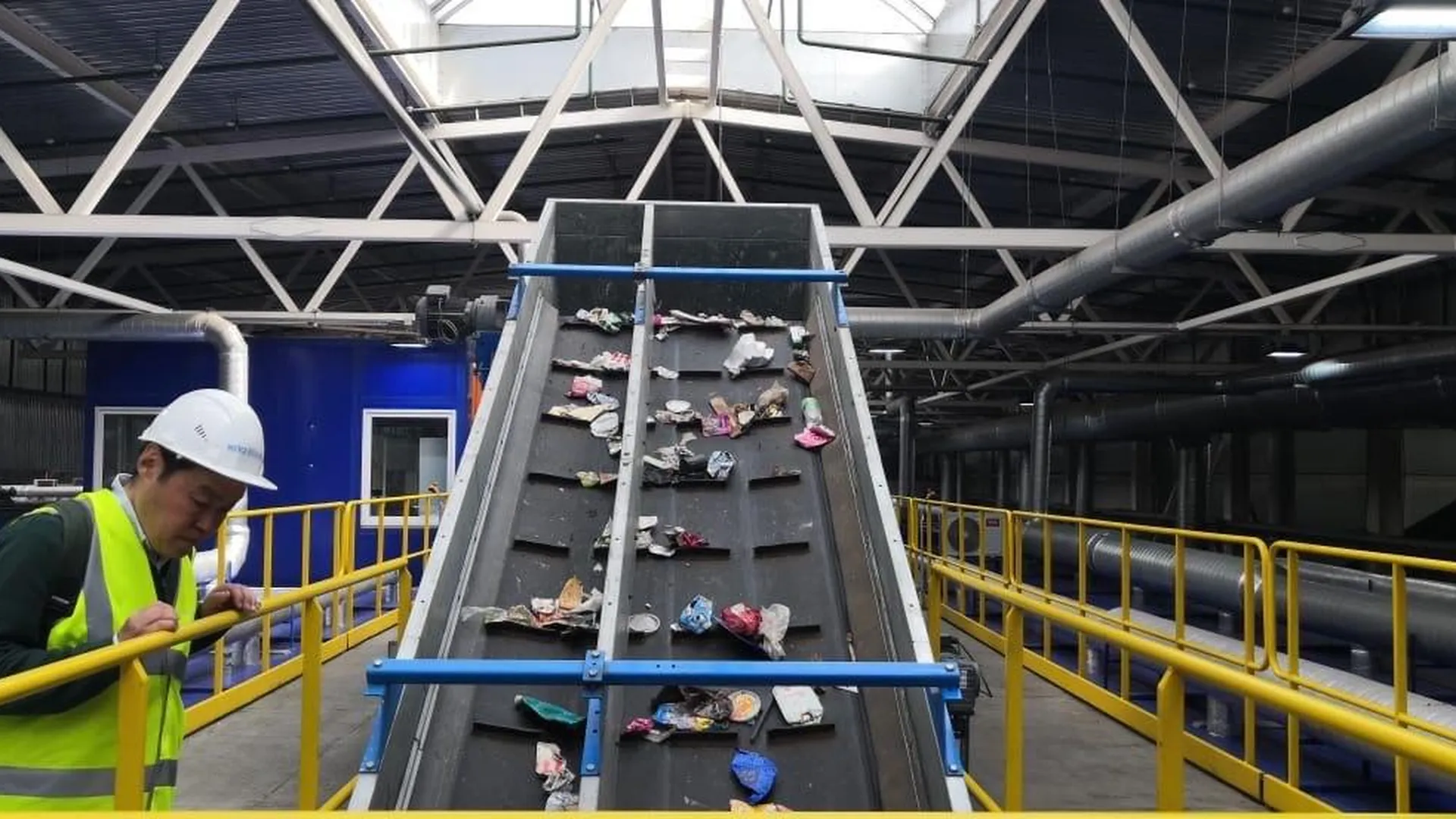 Более 13 т пластиковых крышечек отгрузили с подмосковного КПО «Восток» за полгода