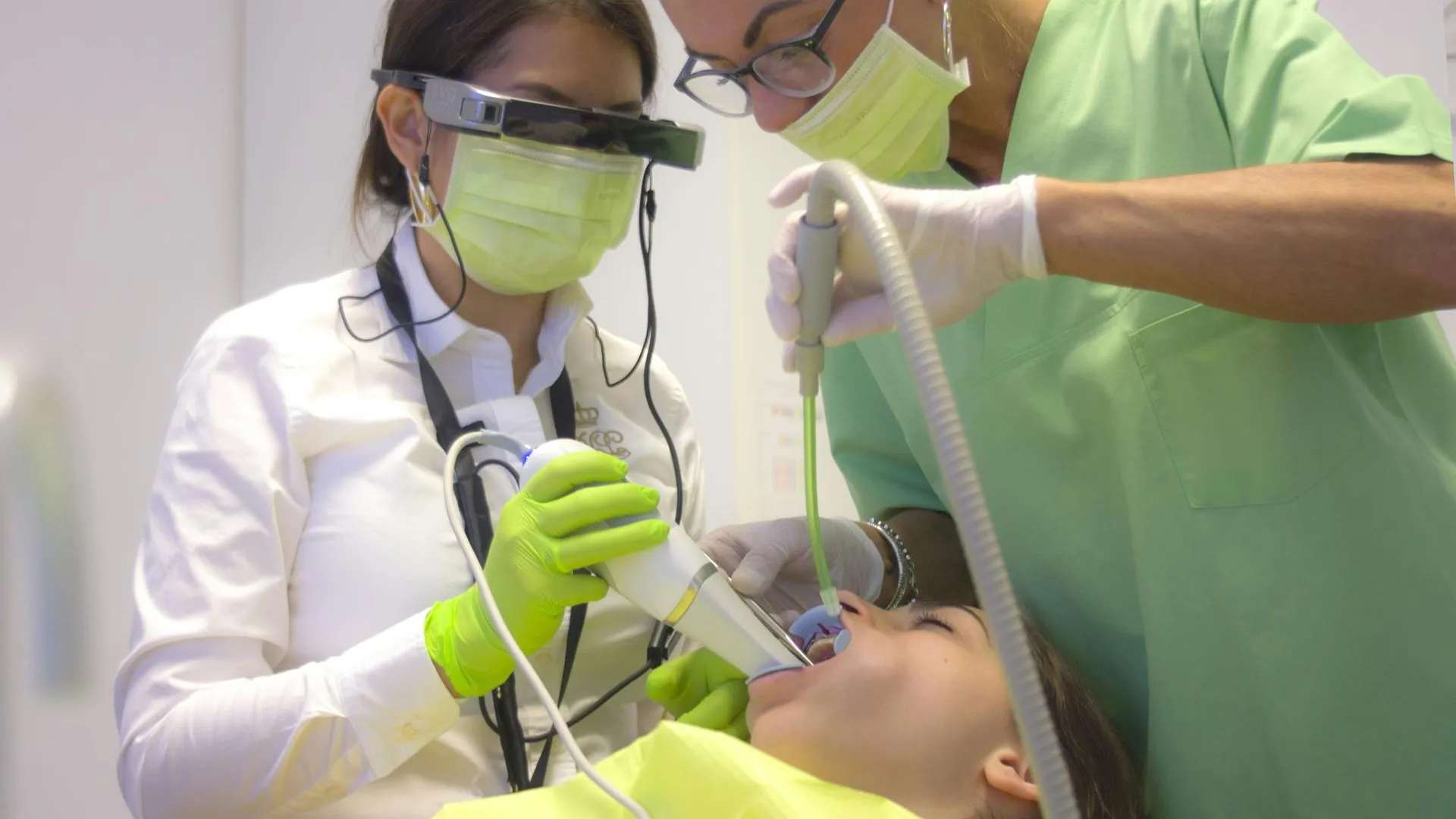 Стоматолог Кулагина рассказала, зачем лечить молочные зубы у детей