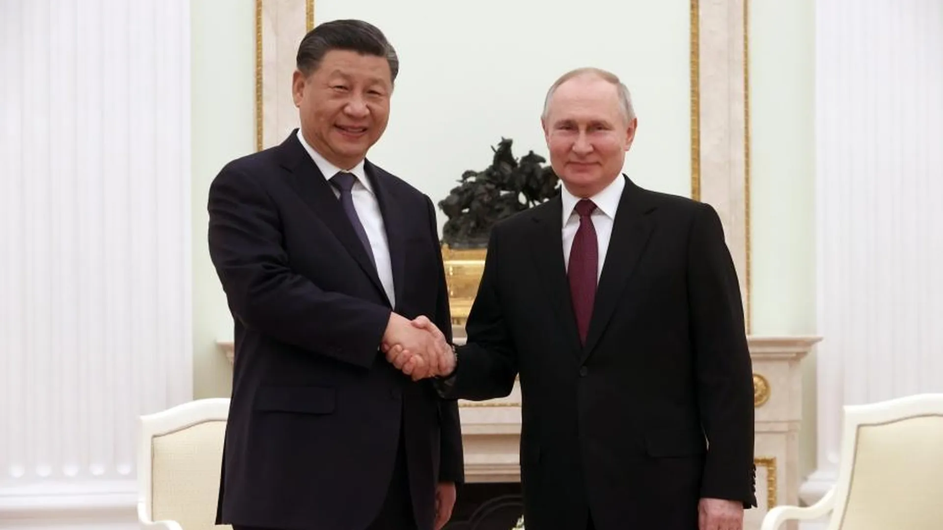 Путин и Си Дзиньпин поручили правительствам стран развивать сотрудничество