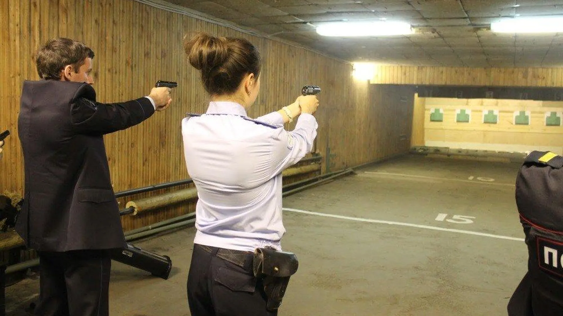Центр для подготовки инструкторов по применению оружия для полиции работает в Москве