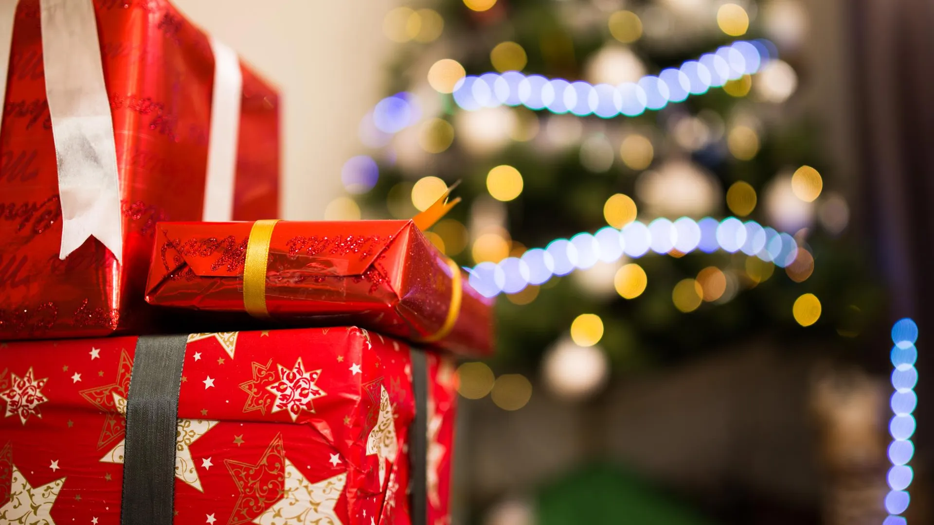 Что нельзя дарить на Новый год: антирейтинг новогодних подарков на 2023 год