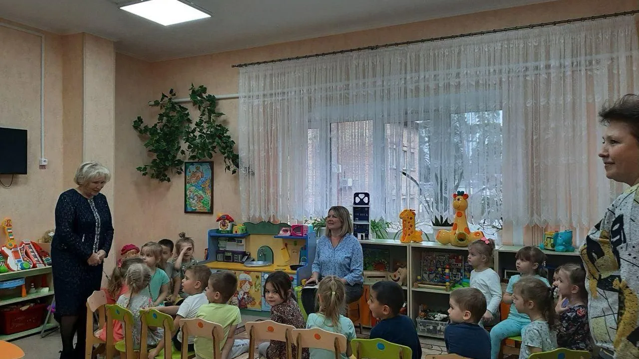 Депутат Мособлдумы Антонова проверила работу детского сада в Люберцах