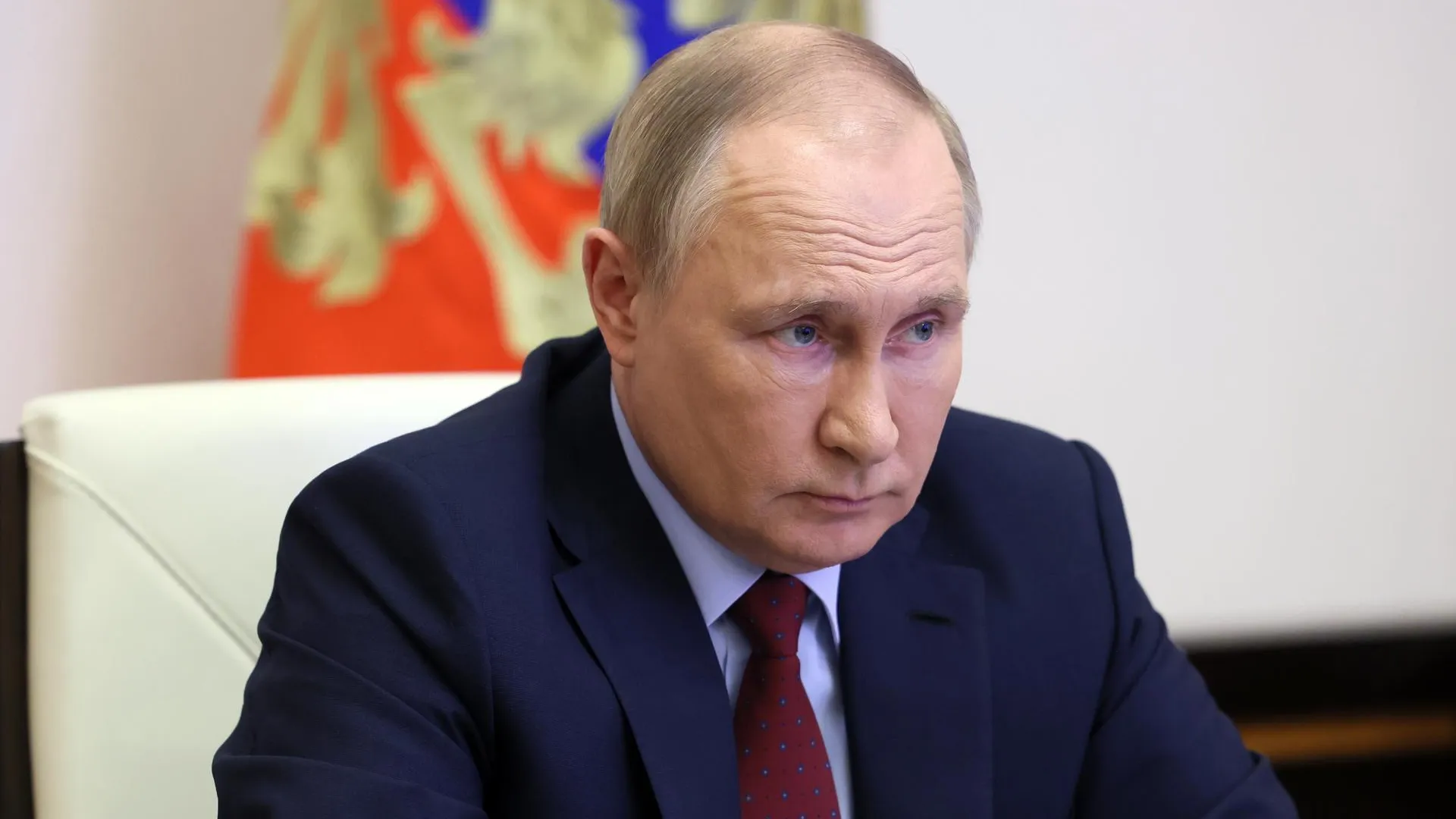 Путин: Воссоединение России с Донбассом должно было случиться раньше