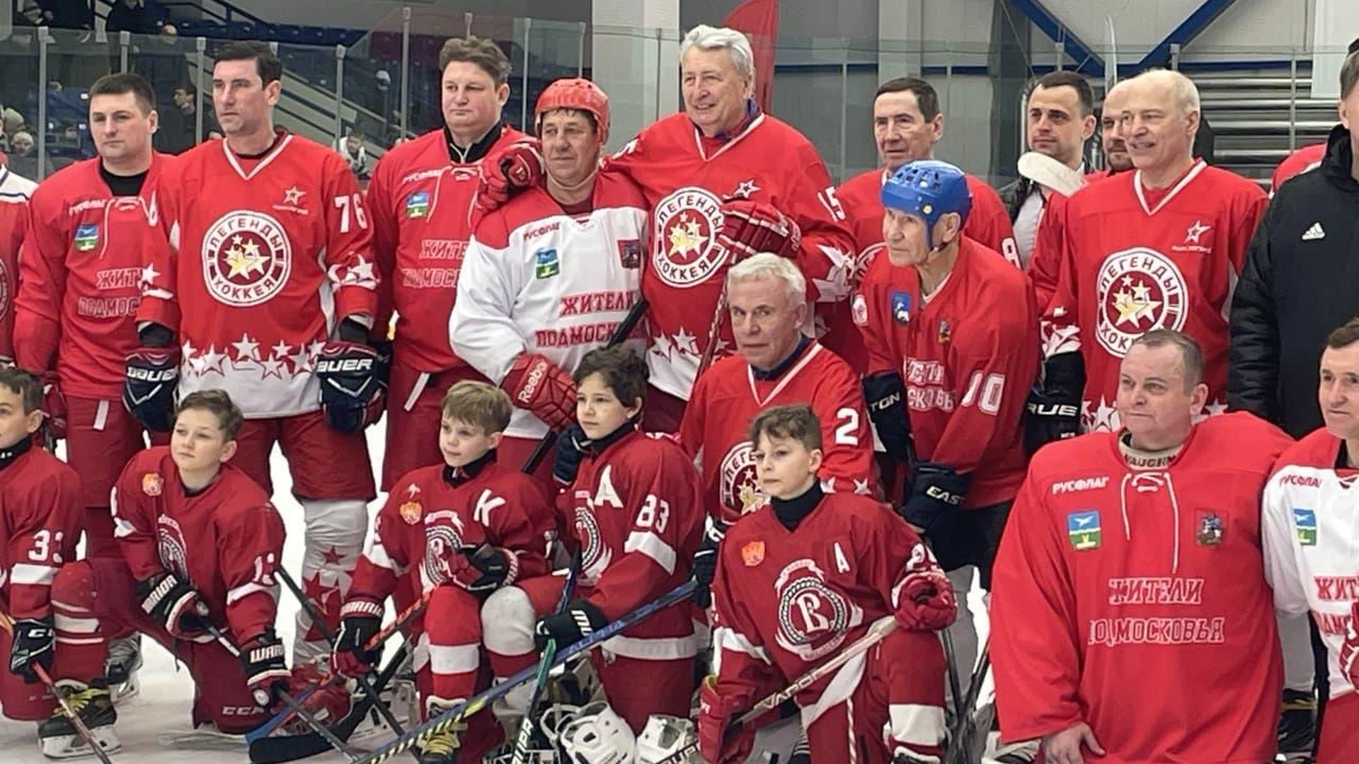 Шестой хоккейный матч серии «Выходи во двор» прошел в Чехове