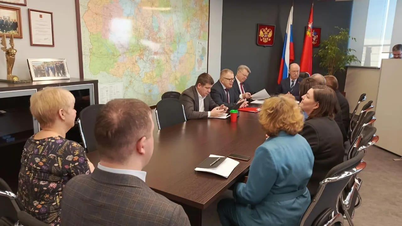 Зампред Мособлдумы Наумов принял участие в заседании Комитета регионального парламента