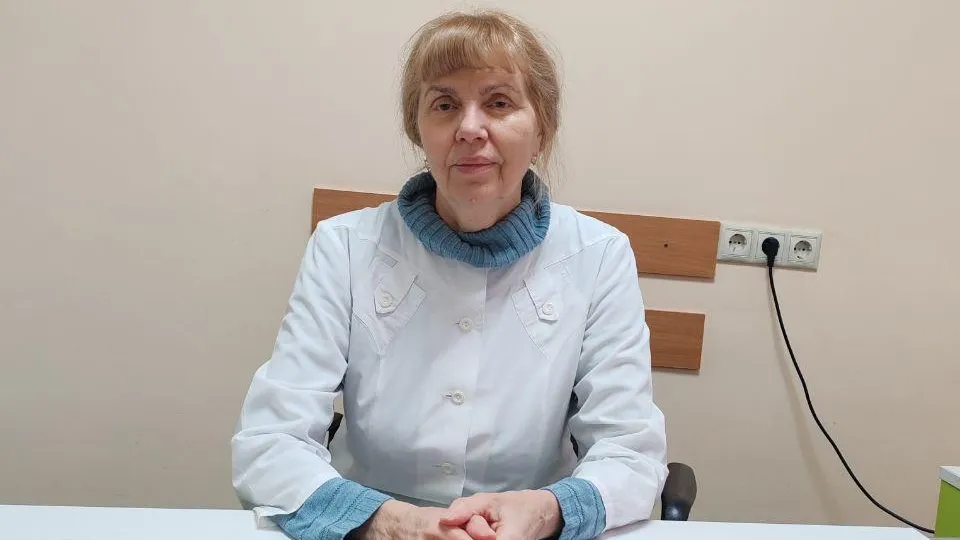 на фото Лариса Остраницина
