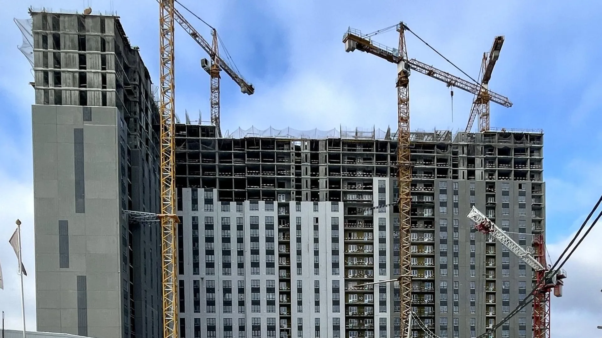 Загрутдинов: завершены монолитные работы на строительстве дома для дольщиков ЖК «Мегаполис»
