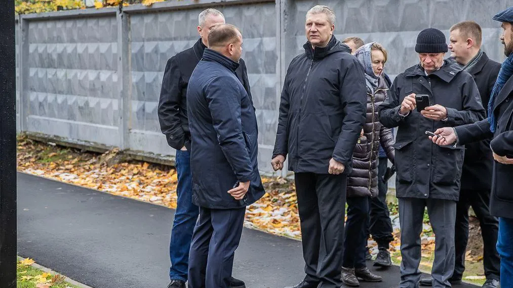 Пешеходную дорожку к амбулатории обустроили в поселке Барвиха