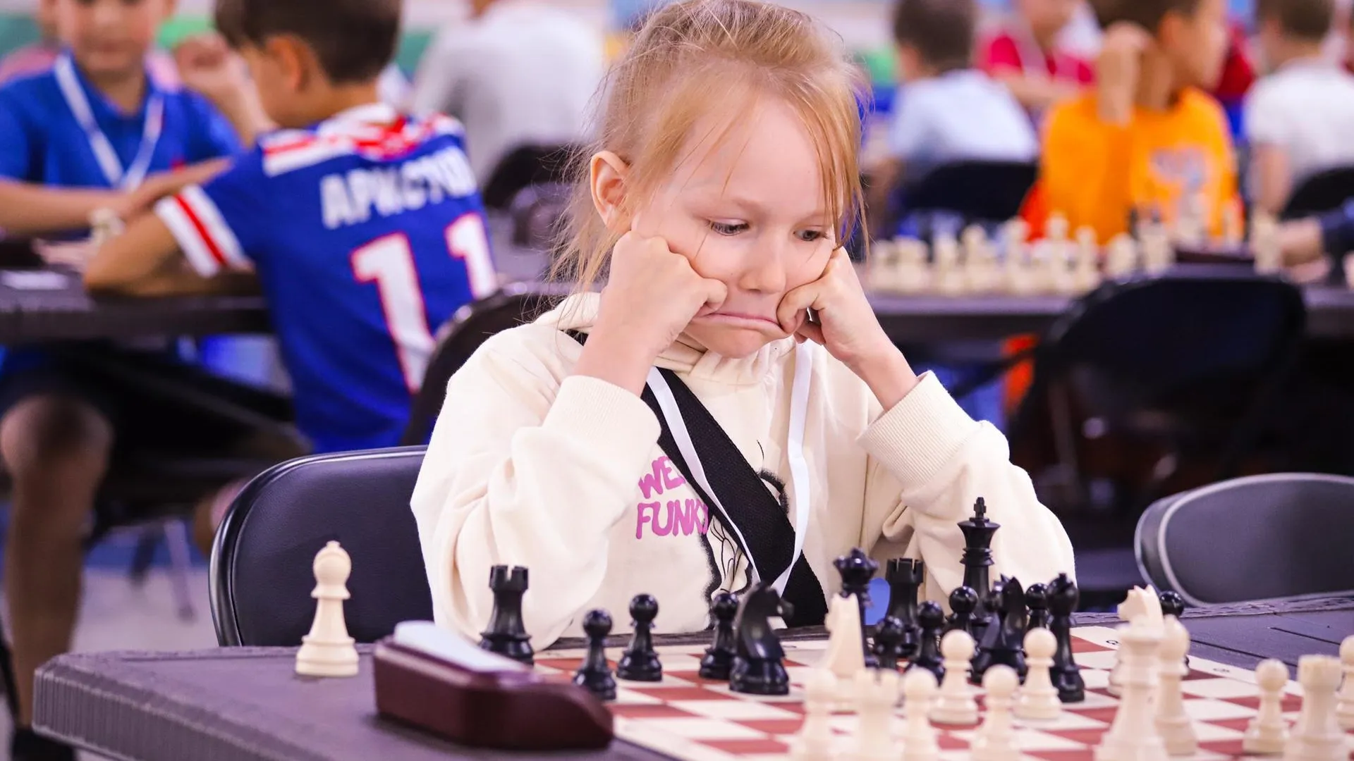 Более 300 любителей шахмат поучаствовали в Кубке Карякина в Королеве