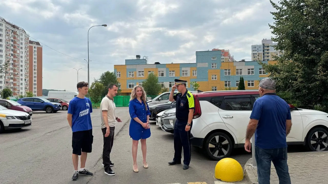 Безопасность дорожного движения возле детсадов и школ проверили в Ленинском округе