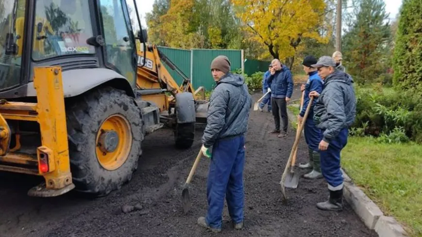 Дорогу профилировали в селе Федоскино Мытищ