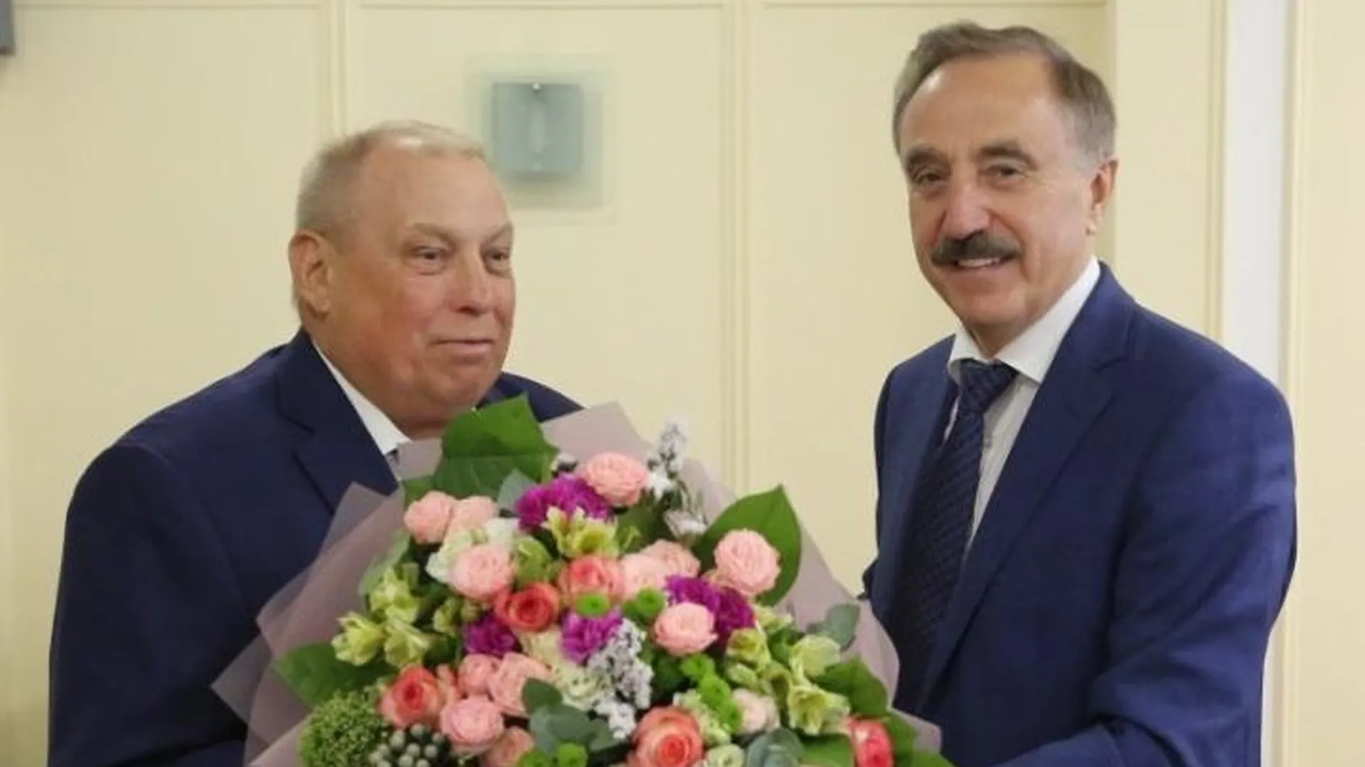 Председатель совета депутатов Люберец получил знак отличия за заслуги перед округом