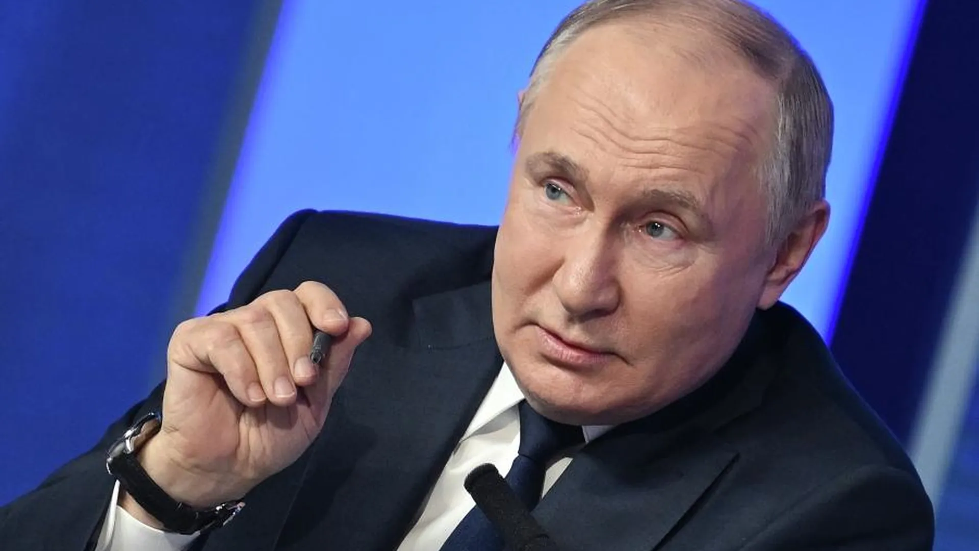 Путин об экономиках Запада и России: там минус, у нас плюс