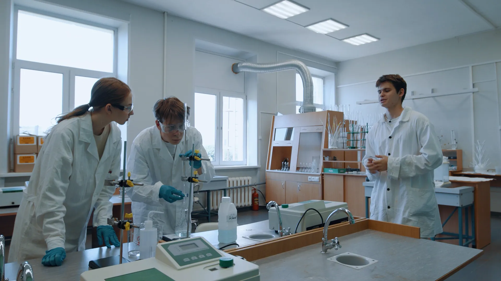 Кадр из документального фильма LIFE doc «Рабочий класс»