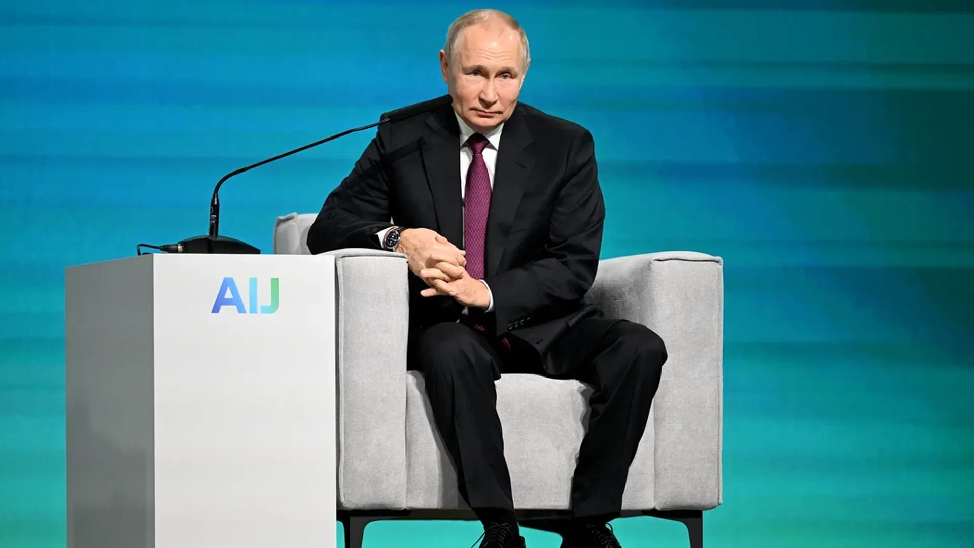 Путин: парламенту нужно ускорить законодательную работу касательно обезличенных данных