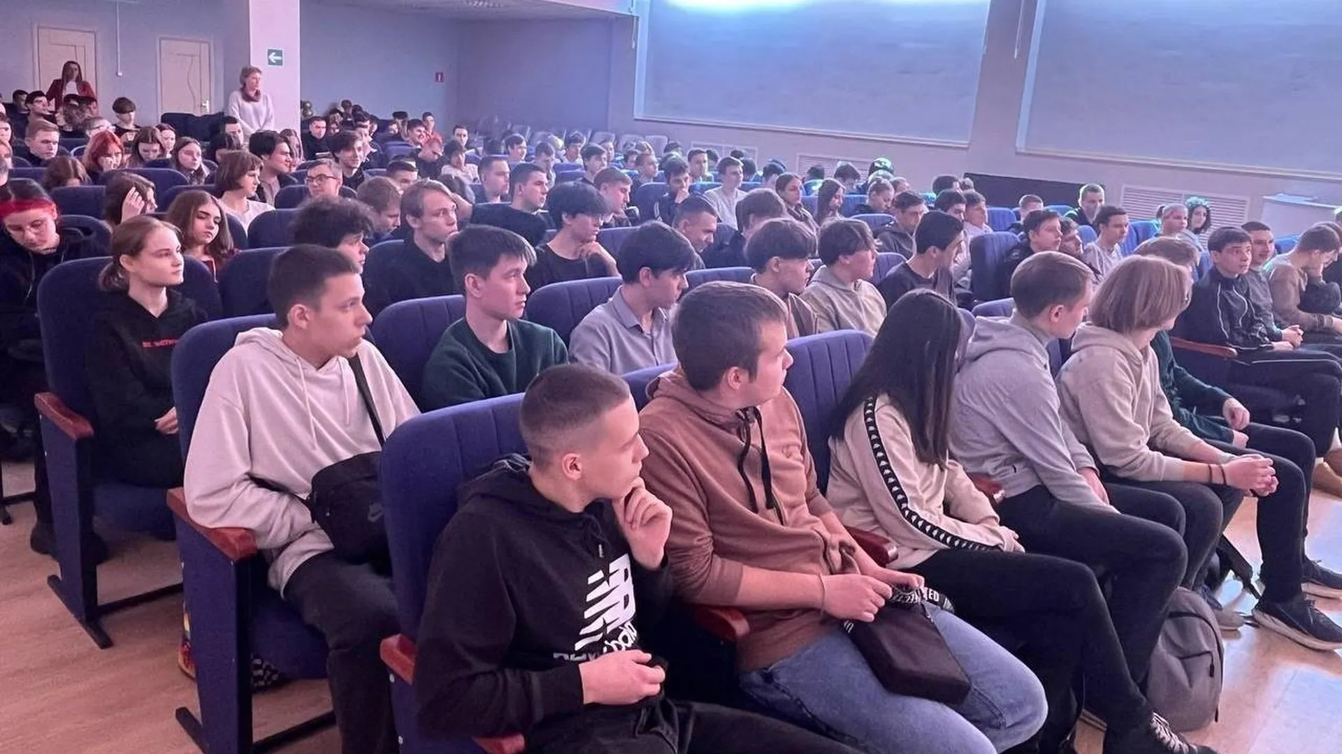 Студентам Павловского Посада рассказали о способах противодействия экстремизму