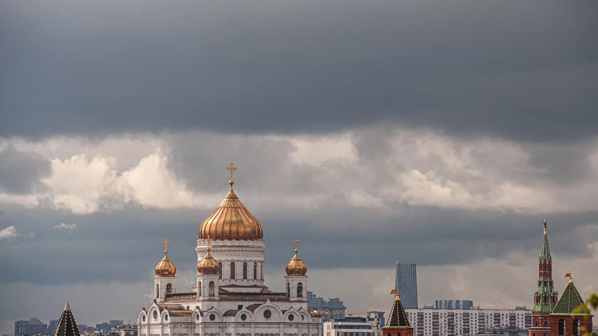 Теплая погода и гроза ожидаются в Московском регионе во вторник